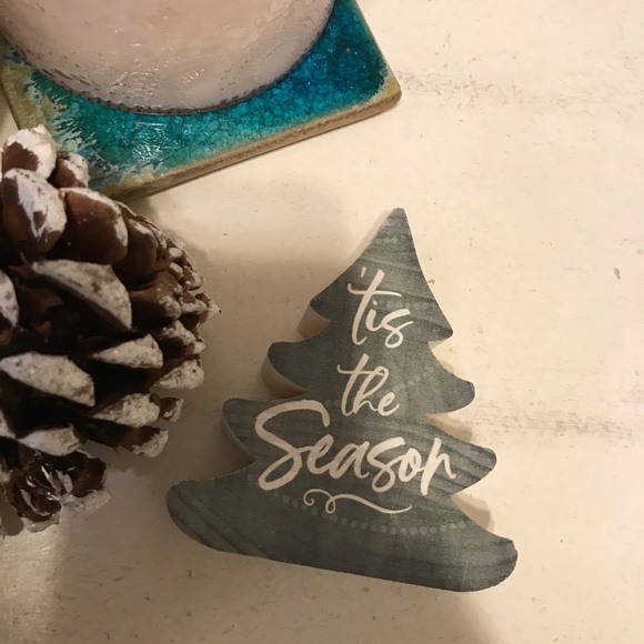 Other - NWOT Tis the Season Tree Decor- free when bundled